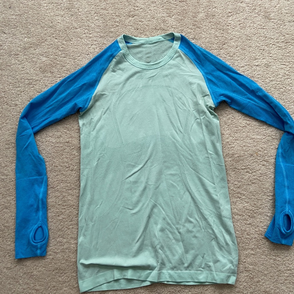 Lululemon Swiftly Tech Long Sleeve - Size 8